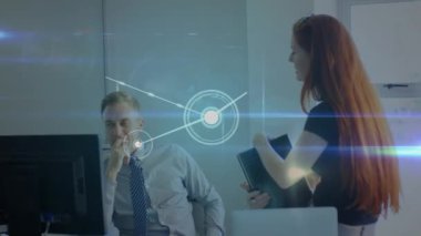 Kafkasyalı iş arkadaşlarıyla ilgili animasyonlar. Ağ, bağlantılar, iş ve teknoloji konsepti dijital olarak oluşturulmuş video.