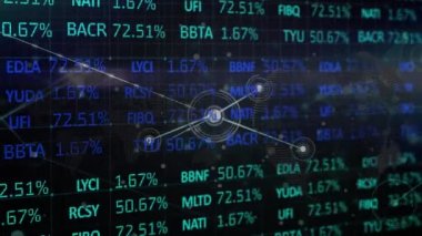 Kara zemine karşı dönen dünya üzerinde bağlantılar ve borsa veri işleme ağı. Küresel ekonomi ve iş teknolojisi kavramı