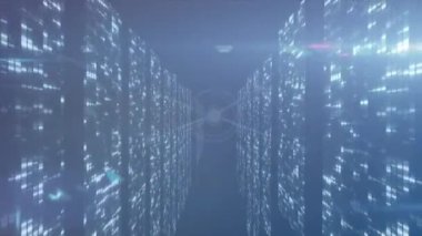 Bağlantılar ağında animasyon ve donanma arka planında ışıklar. Ağ, bağlantılar ve teknoloji konsepti dijital olarak oluşturulmuş video.