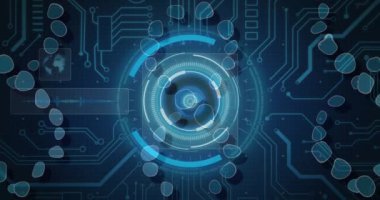 Karanlık arka planda tıbbi veri işleme animasyonu. Küresel tıp, teknoloji, veri işleme ve dijital arayüz kavramı dijital olarak oluşturulmuş video.