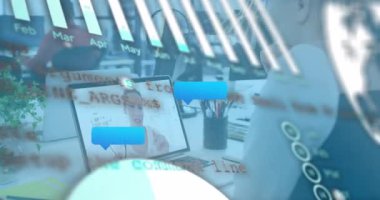 Sosyal medya tepkilerinin ve grafiklerinin animasyonu beyaz bir kadının dizüstü bilgisayarında görüntülü konuşma yapmasıyla ilgili. Sosyal medya, iletişim, iş ve teknoloji konsepti dijital olarak oluşturulmuş video.