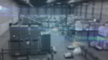 Bulanık deponun üzerindeki bağlantı ağının animasyonu. Ağ, bağlantılar, dağıtım hizmetleri ve teknoloji konsepti dijital olarak oluşturulmuş video.