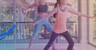 Kafkas anne ve kızının yoga uygulaması üzerine finansal grafiğin animasyonu. Kız güç kavramı dijital olarak oluşturulmuş video.