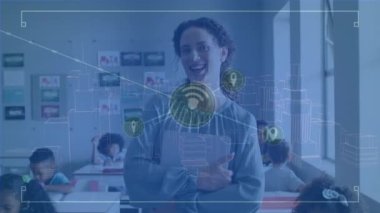 Kafkas kadın öğretmen ve çeşitli öğrenci sınıfları arasındaki bağlantıların animasyonu. Okul, eğitim, öğrenme ve bağlantılar dijital olarak oluşturulmuş video konsepti.