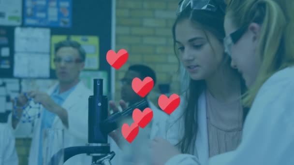 Animation Hearts Falling Diverse Group Student Laboratory Learning Education Concept — Vídeo de Stock