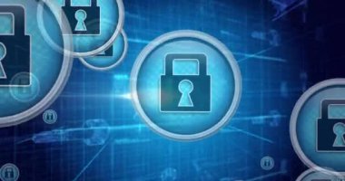 Entegre devre ile mavi arkaplanda dijital asma kilit animasyonu. Dijital güvenlik, veri ve teknoloji konsepti dijital olarak oluşturuldu.