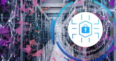 Sunucu odasında asma kilit simgesiyle veri işleme animasyonu. Küresel teknoloji ve dijital arayüz konsepti dijital olarak oluşturulmuş video