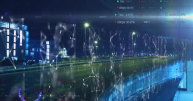 Veri işleme ve şehir manzarası üzerindeki bağlantı ağının animasyonu. Küresel iş, finans ve dijital arayüz kavramı dijital olarak oluşturulmuş video.