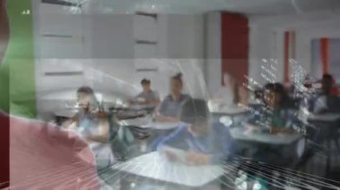 Çeşitli çocukların okulda ellerini kaldırarak veri işleme çalışmalarının animasyonu. Okul ve eğitim teknolojisi kavramı