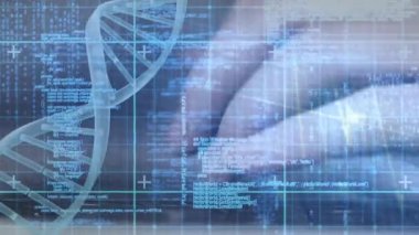 DNA ipliği üzerinde dizüstü bilgisayar kullanılarak veri işleme ve el animasyonu. Küresel bilim ve dijital arayüz kavramı dijital olarak oluşturulmuş video.