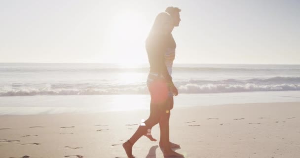 Animation Multiple Profile Icons Floating Caucasian Couple Walking Together Beach — Stockvideo