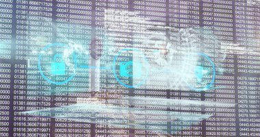 Güvenlik kamerası ve numaralar üzerinde teknik simgelerin resmi. Veri işleme, bilgisayarlar, ağ ve teknoloji konsepti dijital olarak oluşturulmuş görüntü.