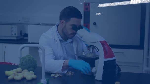 Animation Chemical Strictures Biracial Male Scientist Using Microscope Laboratory Medical — Stockvideo
