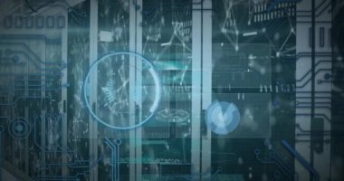 Sunucu odasında veri işleme animasyonu. Küresel bilim, bağlantılar, veri işleme ve dijital arayüz kavramı dijital olarak oluşturulmuş video.