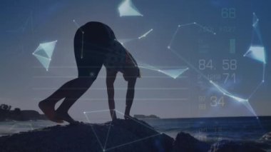 Pleksus ağlarının küresi ve formda adam şınav çekerken veri işleme sistemi. spor ve spor konsepti