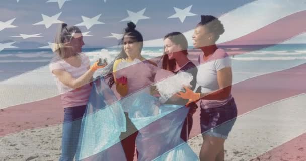 Composite Video American Flag Group Diverse Female Volunteers Cleaning Beach — Wideo stockowe