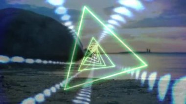 Sahilde yürüyen kadın üzerinde neon şekiller. Küresel spor ve dijital arayüz kavramı dijital olarak oluşturulmuş video.