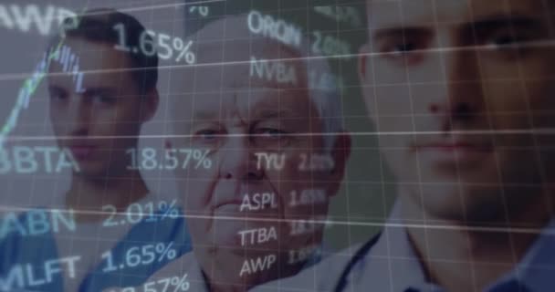 Κινούμενα Σχέδια Οικονομικών Γραφημάτων Και Δεδομένων Σχετικά Καυκάσιους Άνδρες Γιατρούς — Αρχείο Βίντεο