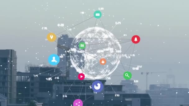 Анимация Глобуса Социальных Сетей Над Городом Глобальные Социальные Медиа Вычислительная — стоковое видео