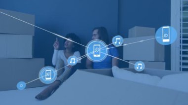 Değişik taşınma evleri üzerindeki simgelerle bağlantı ağının animasyonu. Dijital olarak oluşturulmuş küresel bağlantılar, bilgisayar ve dijital arayüz kavramı.