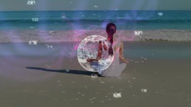 Sahilde meditasyon yapan beyaz bir kadın için küre ve numaraların animasyonu. Küresel spor ve dijital arayüz kavramı dijital olarak oluşturulmuş video.