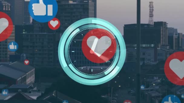 Анімація Годинника Любові Іконки Над Міським Пейзажем Глобальні Соціальні Медіа — стокове відео