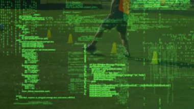 Animasyon, egzersiz yapan çeşitli erkek futbol oyuncuları üzerinde veri işleme. Küresel spor ve dijital arayüz kavramı dijital olarak oluşturulmuş video.