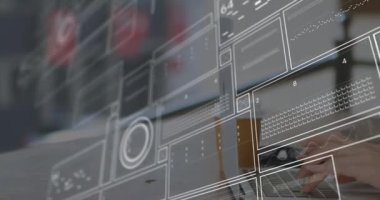 Ellerin üzerinde dizüstü bilgisayarla veri işleme animasyonu. Küresel iş ve dijital arayüz kavramı dijital olarak oluşturulmuş video.