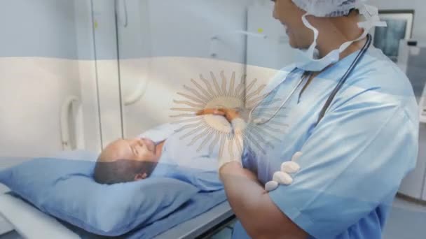 Animação Bandeira Argentina Sobre Cirurgião Feminino Biracial Com Paciente Máscara — Vídeo de Stock