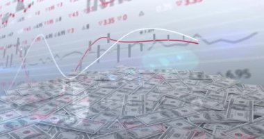 Banknotlar üzerinde veri işleme animasyonu. Küresel iş ve dijital arayüz kavramı dijital olarak oluşturulmuş video.