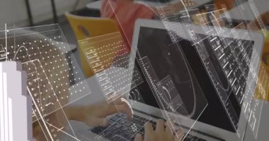 Dizüstü bilgisayar kullanarak çeşitli öğrencilerin veri işleme animasyonları. Küresel iş ve dijital arayüz kavramı dijital olarak oluşturulmuş video.