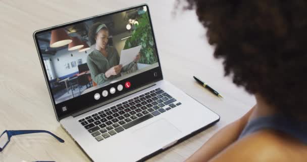 Animation African American Woman Having Video Call Laptop Business Communication — Vídeo de stock