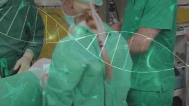 Ameliyathanede cerrahlar üzerinde hareket çizgilerinin canlandırılması. Tıp ve sağlık hizmetleri konsepti dijital olarak oluşturulmuş video.