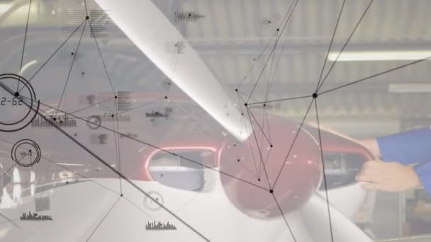 Animação Rede Conexões Sobre Engenheiro Masculino Caucasiano Que Trabalha Avião — Vídeo de Stock