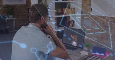 Depoda çalışan insanlar üzerindeki bağlantı ağının animasyonu. Küresel eğitim teknolojisi bağlantıları ve dijital arayüz konsepti dijital olarak oluşturulmuş video.