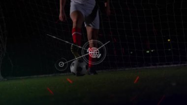 Futbol oynayan erkek futbolcunun alt kısmındaki bağlantı ağının animasyonu. Spor ve teknoloji kavramı