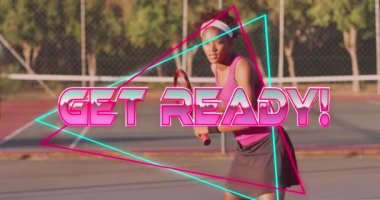 Afro-Amerikan bayan tenis oyuncusu üzerinden hazır mesajın animasyonu. Fitness ve sağlıklı, aktif yaşam tarzı konsepti dijital olarak oluşturulmuş video.
