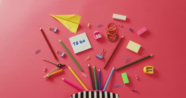 Video Case School Items Pink Surface School Equipment Tools Learning — Vídeo de Stock