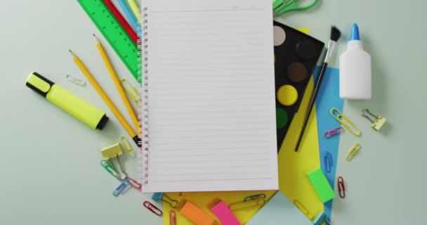Video Notebook Copy Space School Equipment Grey Background School Equipment — Vídeo de stock