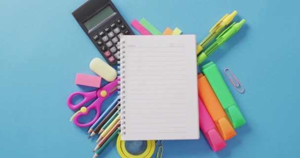 Video School Supplies Notebook Pens Marker Pen Blue Background Education — Wideo stockowe