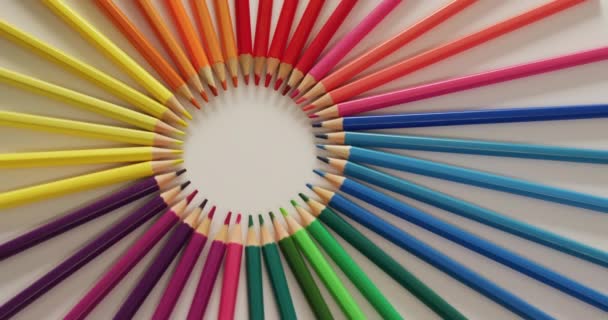 Video Central Composition Colorful Crayons White Surface School Equipment Tools — Wideo stockowe