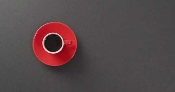 Video Red Cup Hot Black Coffee Dark Background Coffee Refreshment — Vídeo de Stock
