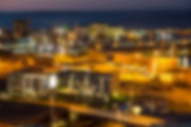 Geceleri ışıklı cityscape ufuk görüntü