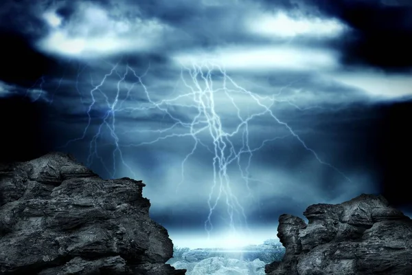 Gran Roca Generada Digitalmente Con Vistas Cielo Tormentoso —  Fotos de Stock