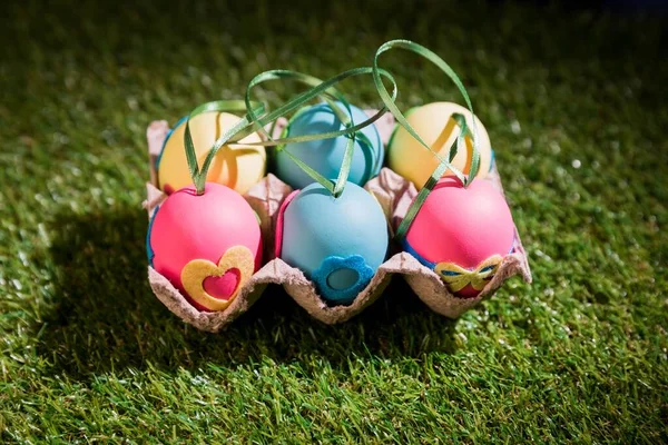 Decorated Easter Eggs Crate Field — Zdjęcie stockowe