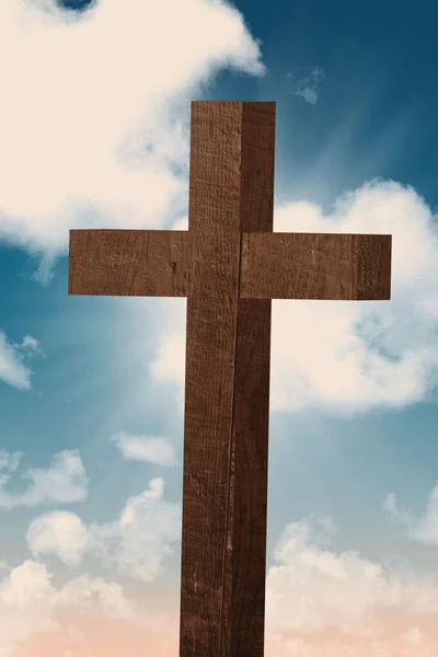 Kreuz Gegen Himmel Aus Nächster Nähe — Stockfoto