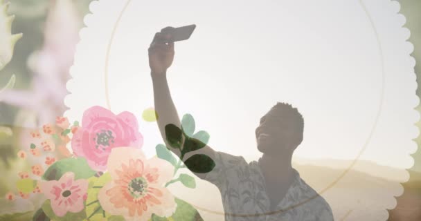 Animation Afrikansk Amerikansk Man Med Smartphone Över Blommor Semester Fritid — Stockvideo