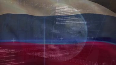Rusya bayrağı üzerinde veri işleme animasyonu. Küresel iş, vatanseverlik ve dijital arayüz kavramı dijital olarak üretilen video.