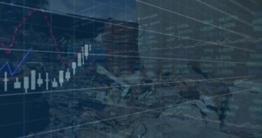 Çöp yığını üzerinde veri işleme animasyonu. Küresel iş ve dijital arayüz kavramı dijital olarak oluşturulmuş video.