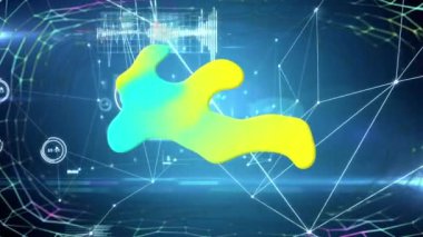 Mavi arkaplandaki veri işleme ağı üzerinden yeşil lekelerin canlandırılması. Küresel teknoloji, bağlantılar ve dijital arayüz konsepti dijital olarak oluşturulmuş video.